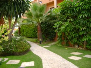 empresa de jardinería en Tarragona  cuidado de jardines comunitarios 